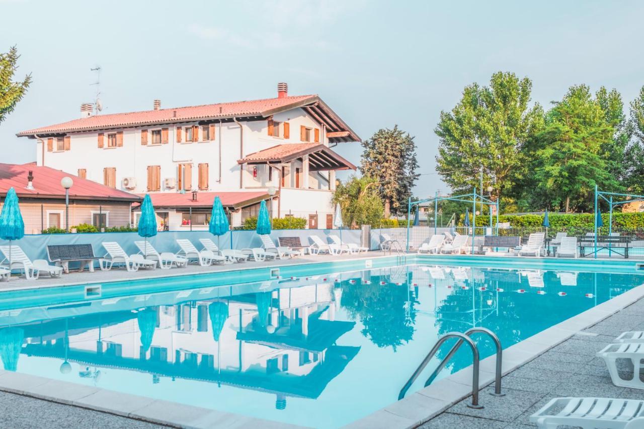 Campeggio Trevisago Iris Park Moniga del Garda Eksteriør billede