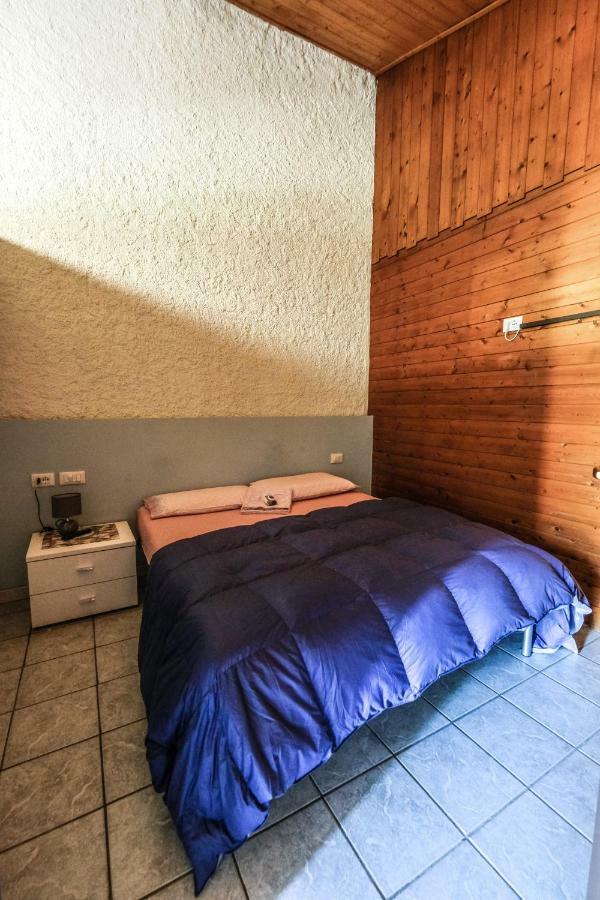 Campeggio Trevisago Iris Park Moniga del Garda Eksteriør billede